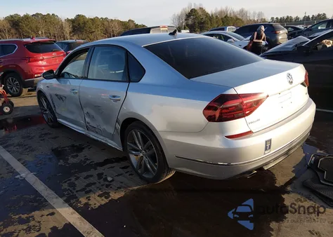 2018 Volkswagen Passat 2.0T R-Line/2.0T S из США, поврежденный, VIN 1VWAA7A32JC002624